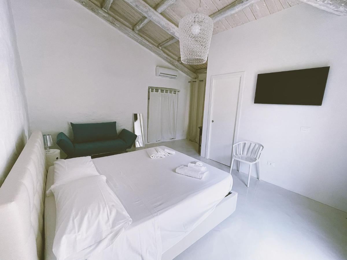 Bed and Breakfast La Casa Del Nespolo Capo dʼOrlando Exterior foto